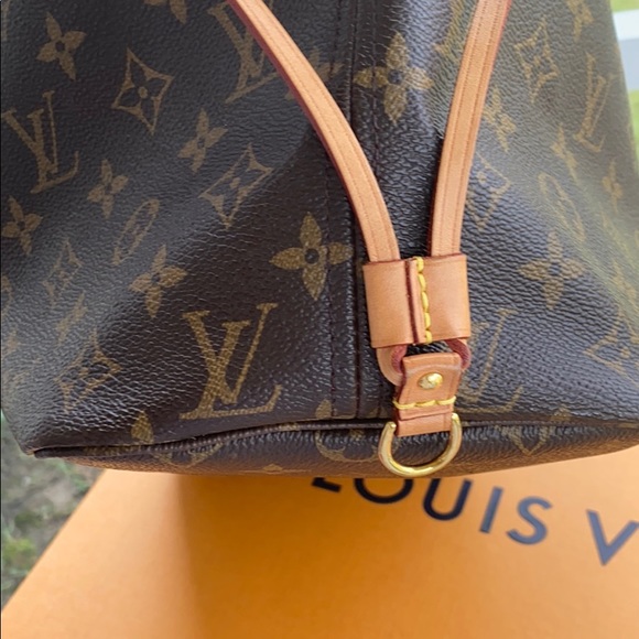 Authentic Louis Vuitton Alright!! Open to offers - Picture 10 of 16